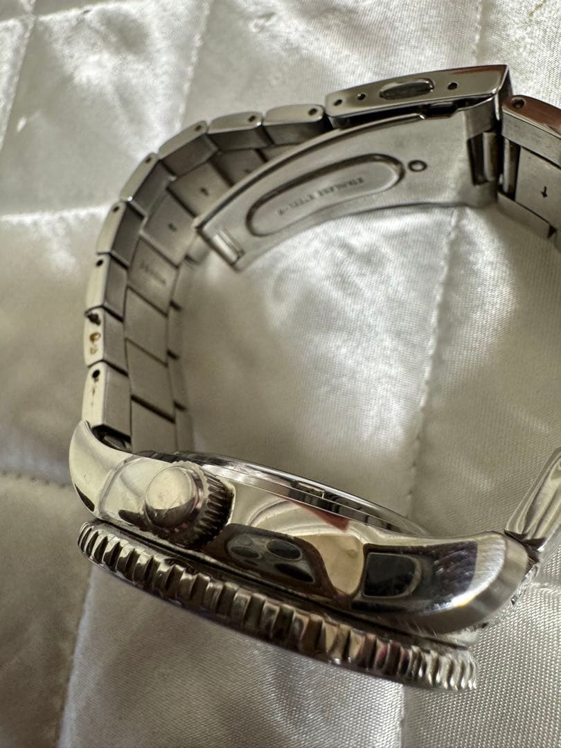 セイコー スポーツ 自動巻き ブラックダイヤル