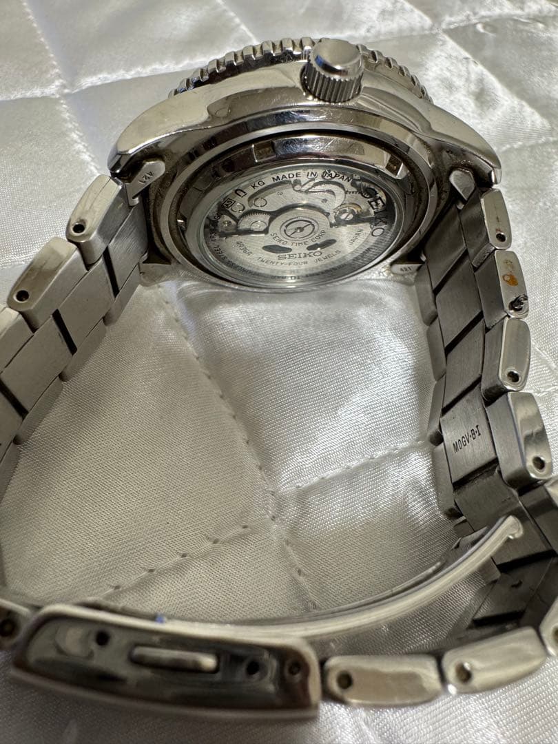 セイコー スポーツ 自動巻き ブラックダイヤル