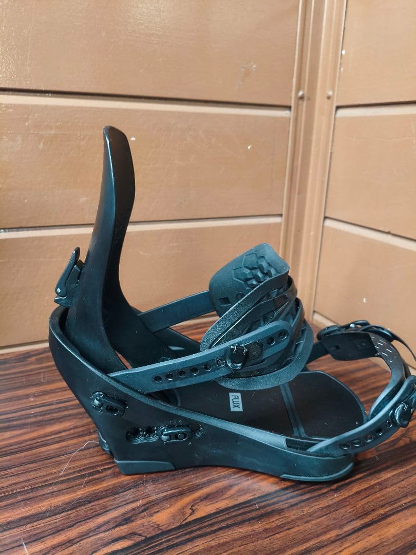 FLUX ビンディング ブラック　cv