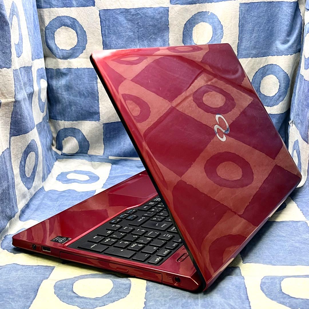 爆速SSD512G☆i7☆大人気赤ノートパソコン♪ブルーレイ&カメラ！Win11