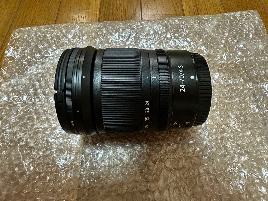 ニコン　NIKKOR Z24-70mm f/4 ズームレンズ
