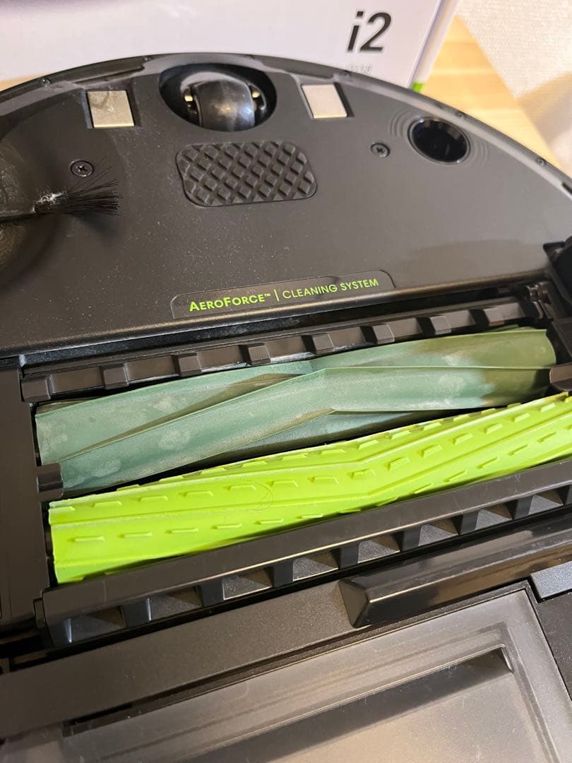 アイロボット　ルンバi2 交換用フィルターとブラシ付き、箱あり