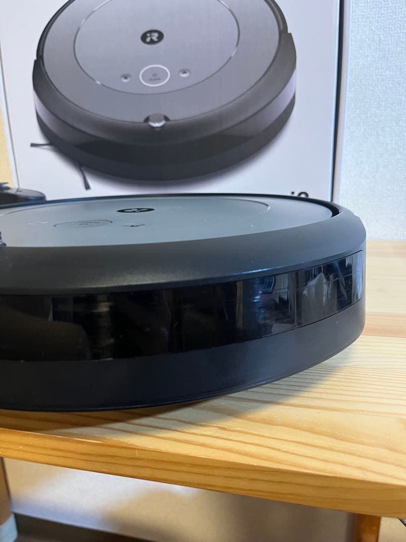 アイロボット　ルンバi2 交換用フィルターとブラシ付き、箱あり