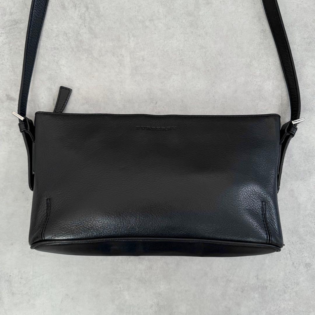 みっく Burberry leather shoulder bag