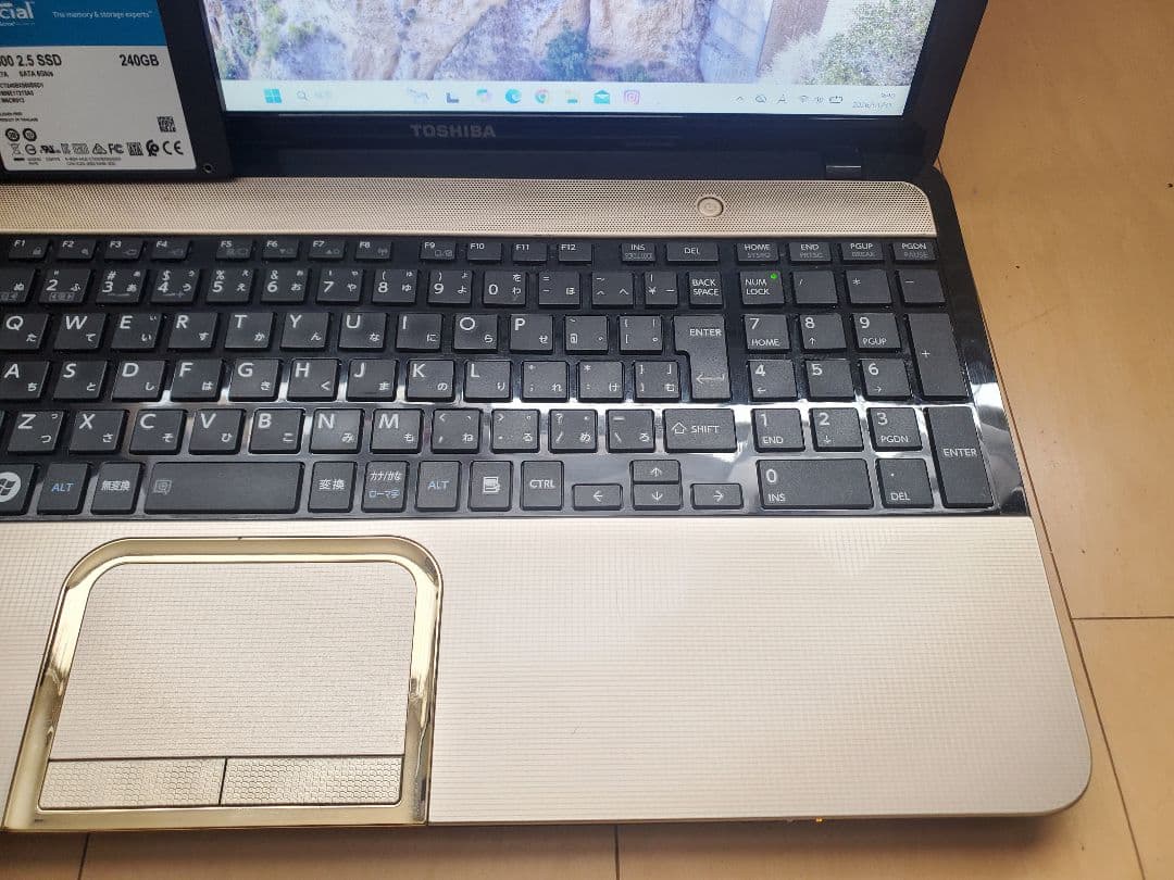 超高速東芝/Corei7/SSD240GB/メモリー16GB/オフィス2021