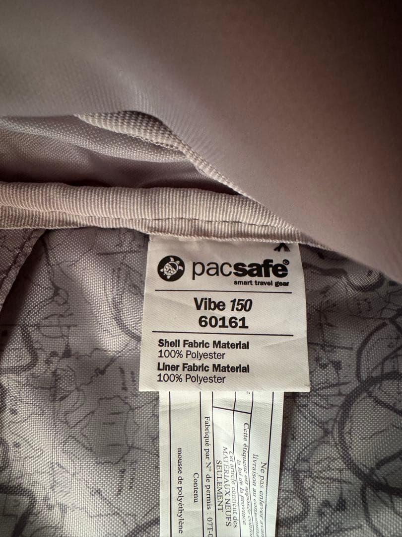 pacsafe VIBE150ダークカモフラージュ ボディバッグ未使用