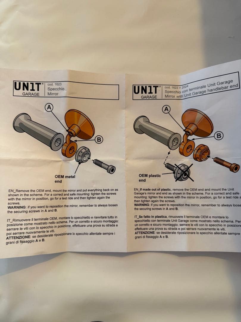 ユニットガレージ製  R nineT用のバーエンドミラー