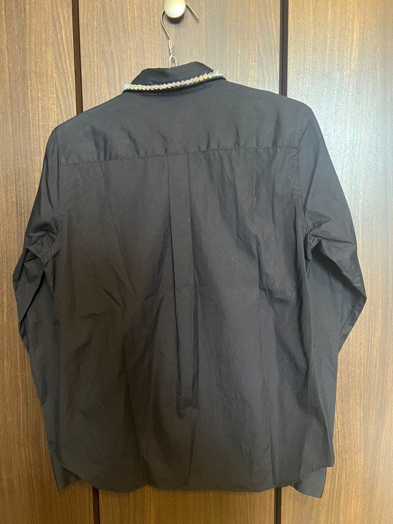 と*ろ様 【美品】ノワールケイニノミヤ kei ninomiya スタッズシャツ