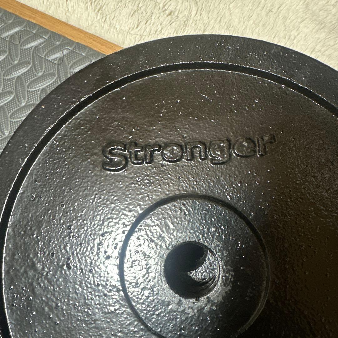 トレーニングベンチとウェイトセット