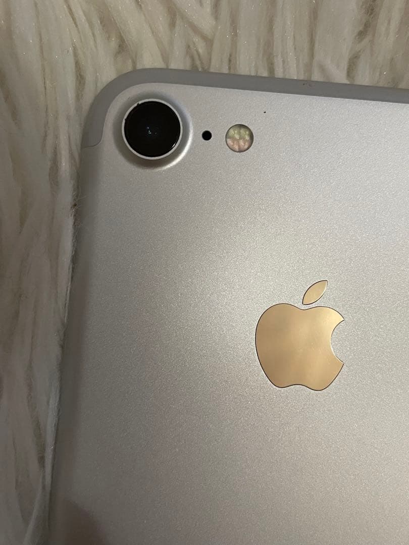 iPhone7 128GB シルバー SIMフリー