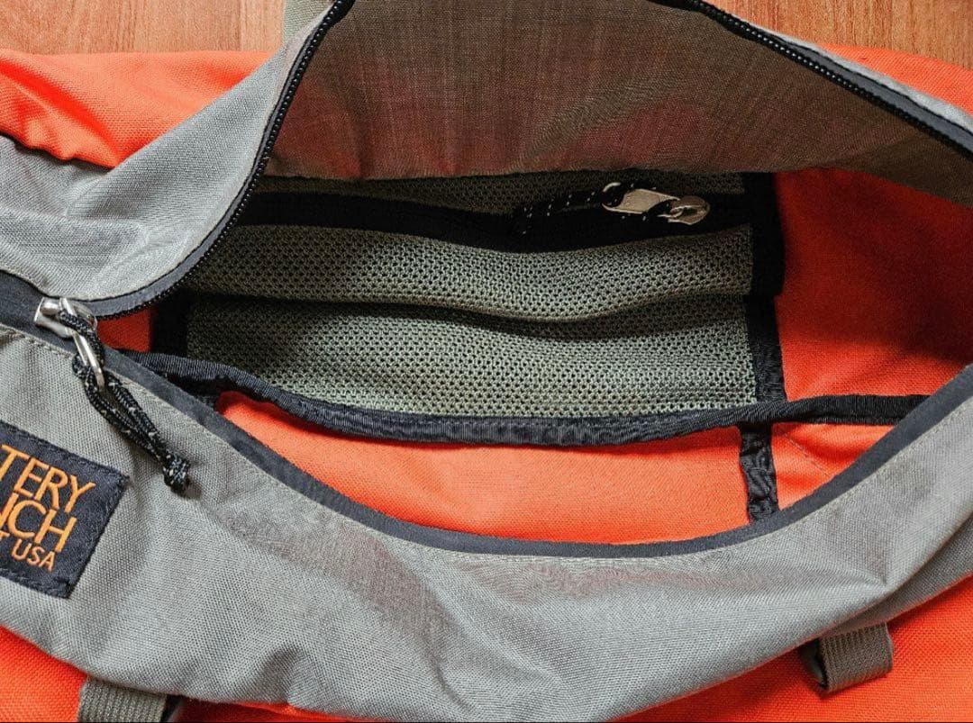 『希少』US MYSTERY RANCH メッセンジャーバッグ　インベーダー