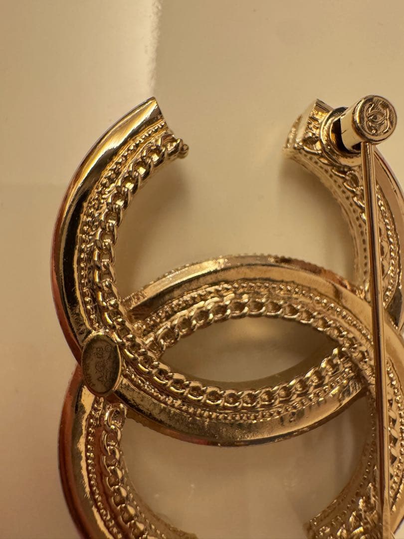 ほぼ新品未使用　お値下げ可能CHANEL パールブローチ