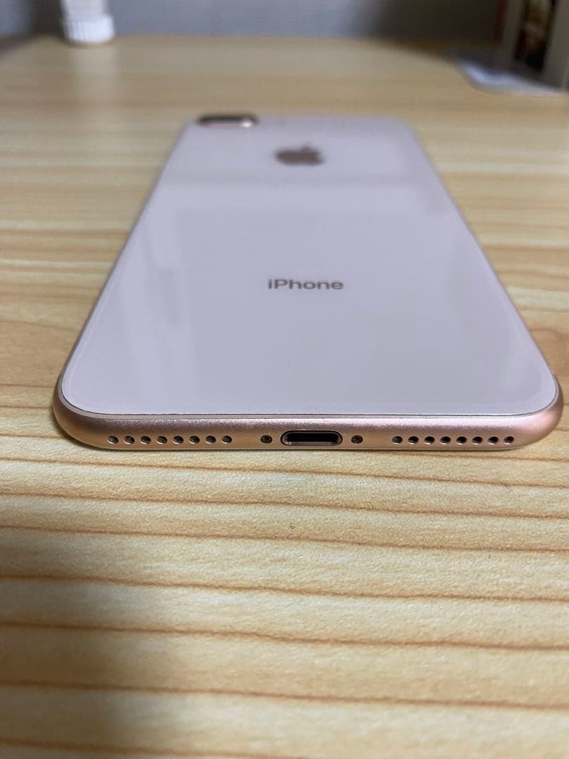 【完動品】iPhone8 plus 256GB シャンパンゴールド simフリー