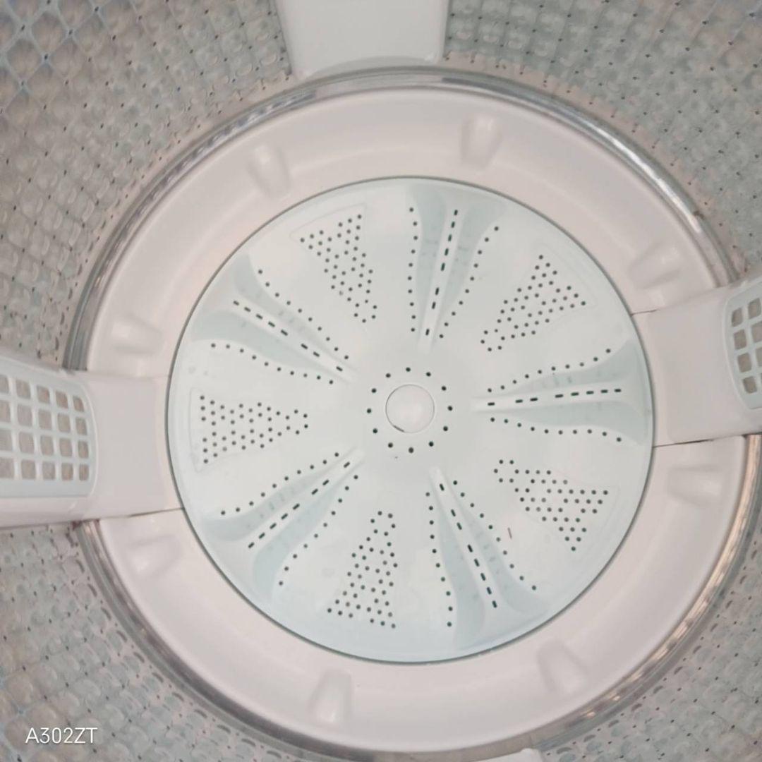 I 161 送料設置無料 アクア洗濯機　容量 8㌔ 　ガラスデザイン