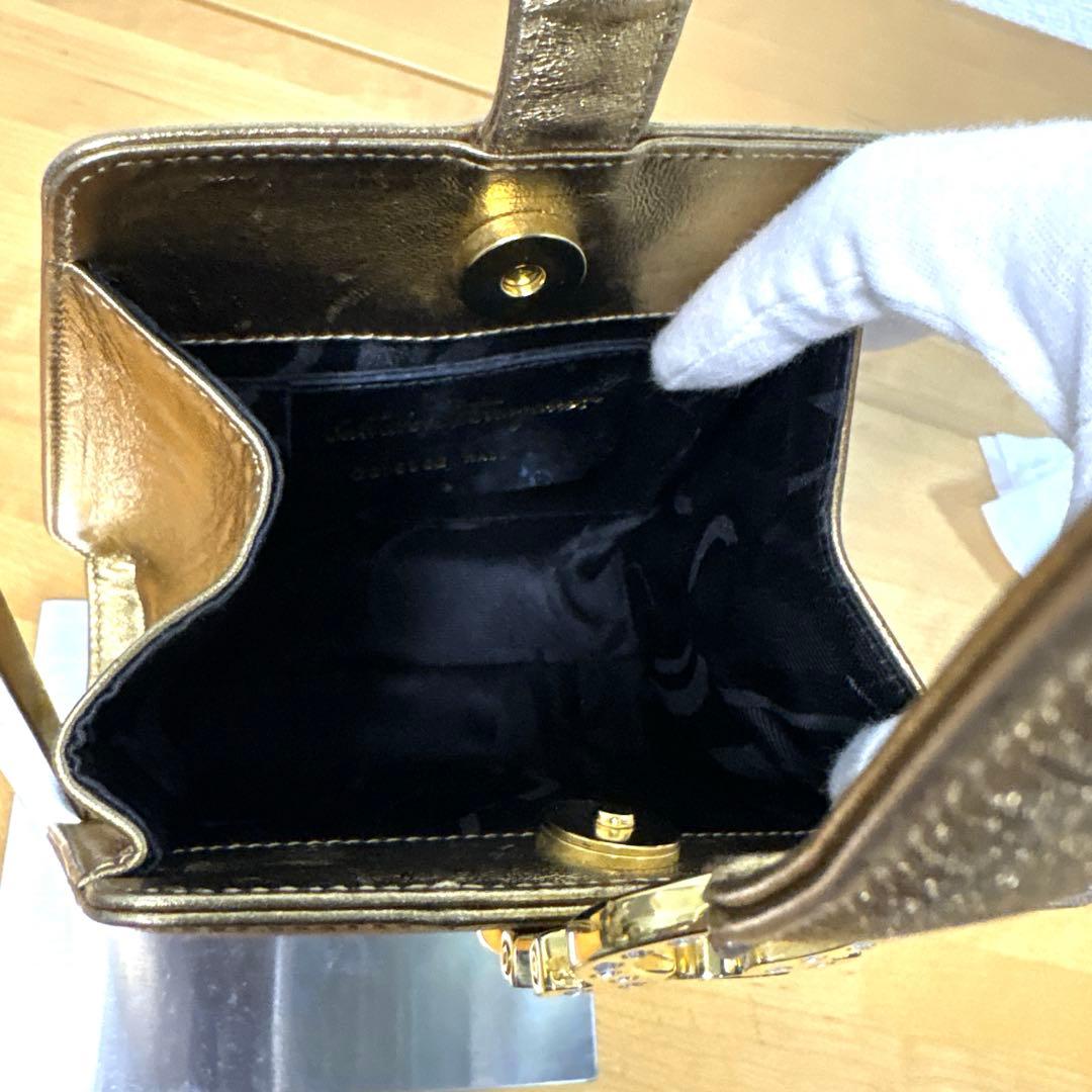 【希少・激レア】サルヴァトーレフェラガモ ガンチーニ ミニハンドバック ゴールド