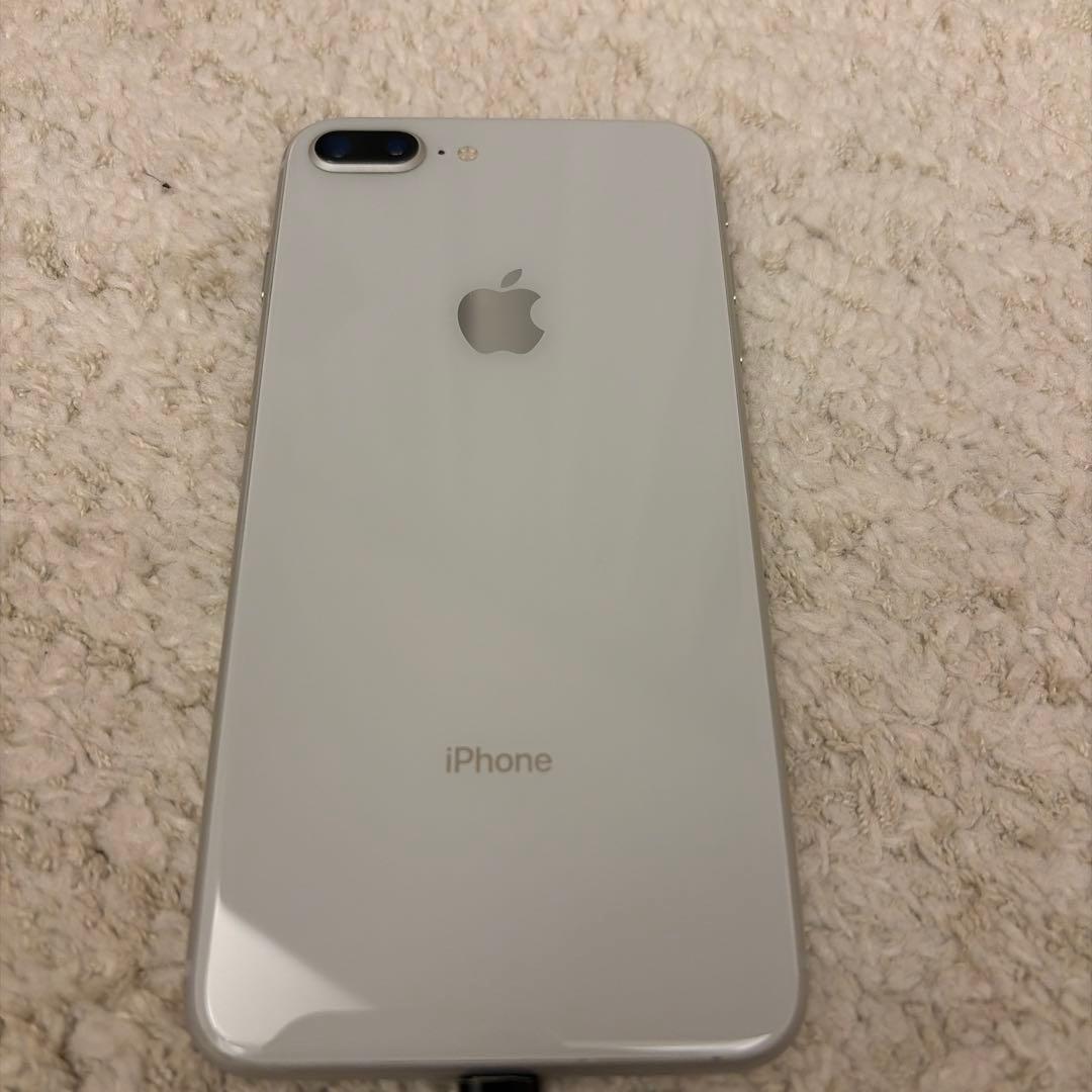 Apple iPhone 8 Plus シルバー 256GB