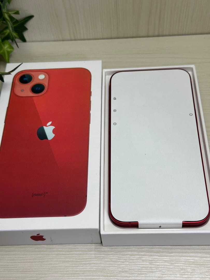 ✨新品未使用✨ Apple iPhone 13 256GB 国内版SIMフリー