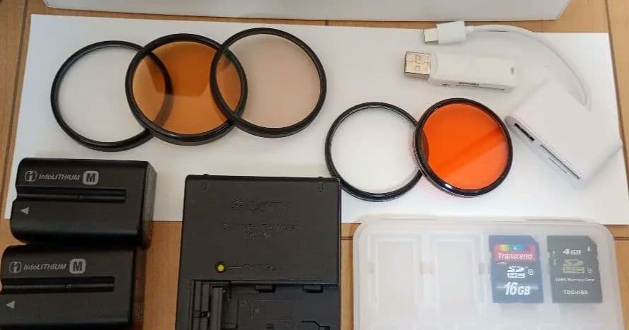 カメラ引退品　SONYα65　レンズ4本＋バッテリー、その他セット