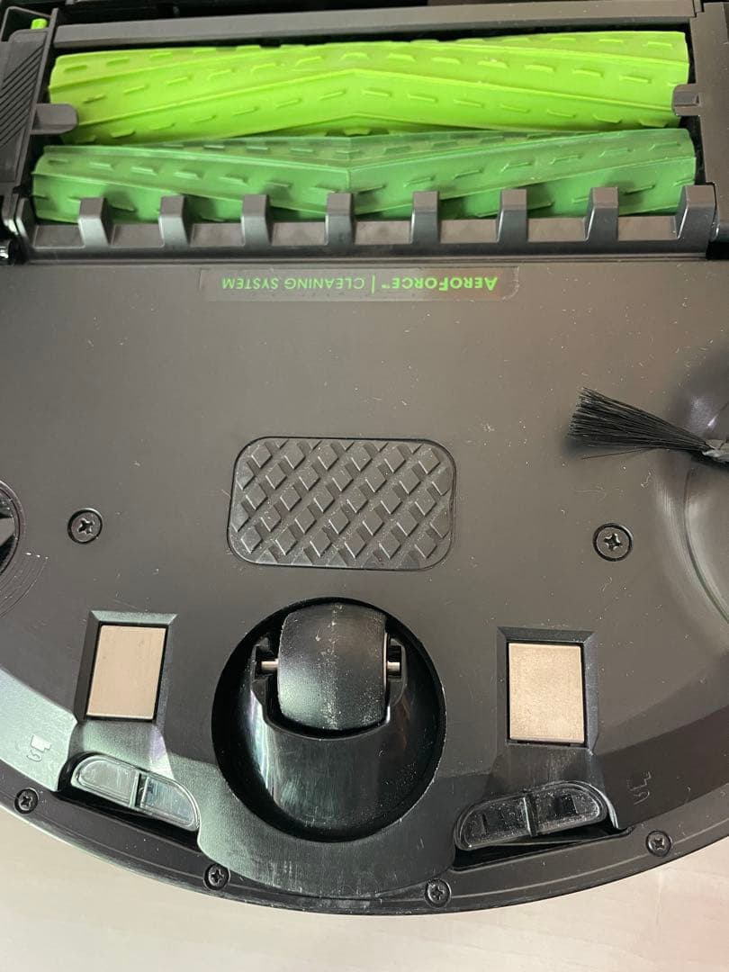 Roomba 自動ゴミ収集機能付き　i3+