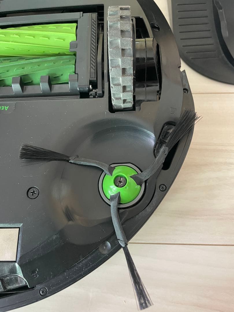 Roomba 自動ゴミ収集機能付き　i3+