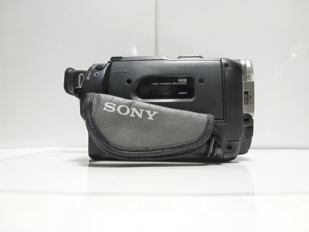 希少　大人気　動作品　ソニーSONY ビデオカメラレコーダー CCD-TRV80