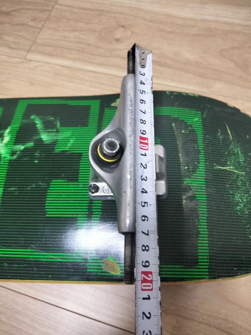 BAKER 8.25 スケートボードフルコンプリートセット スケボー　ベイカー