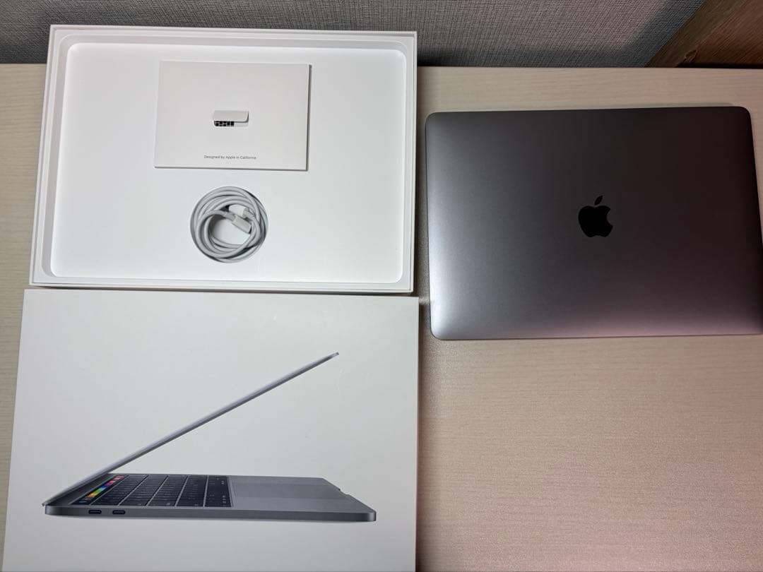 MacBook Pro 13インチ 2019 512GB 付属品完備