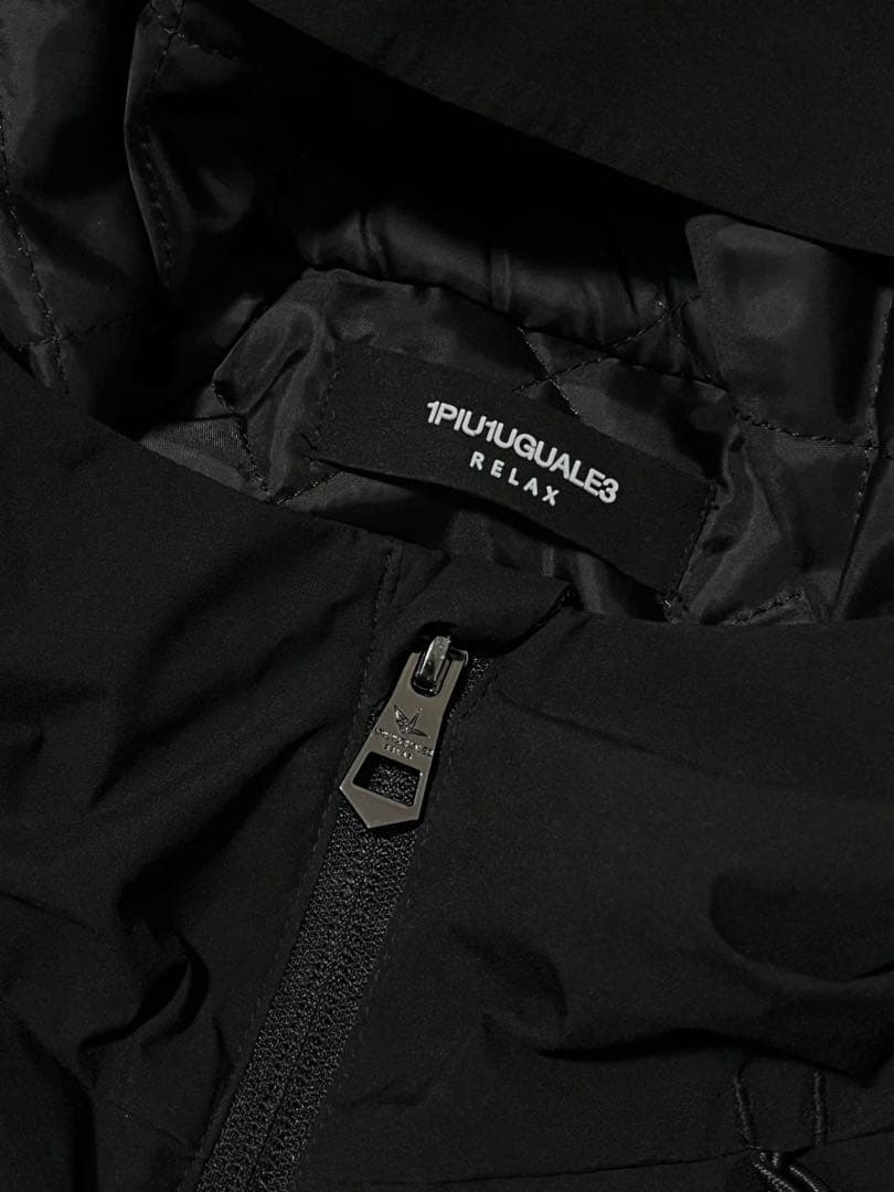 1PIU1UGUALE3 RELAX スリーブロゴマウンテンパーカー XXL