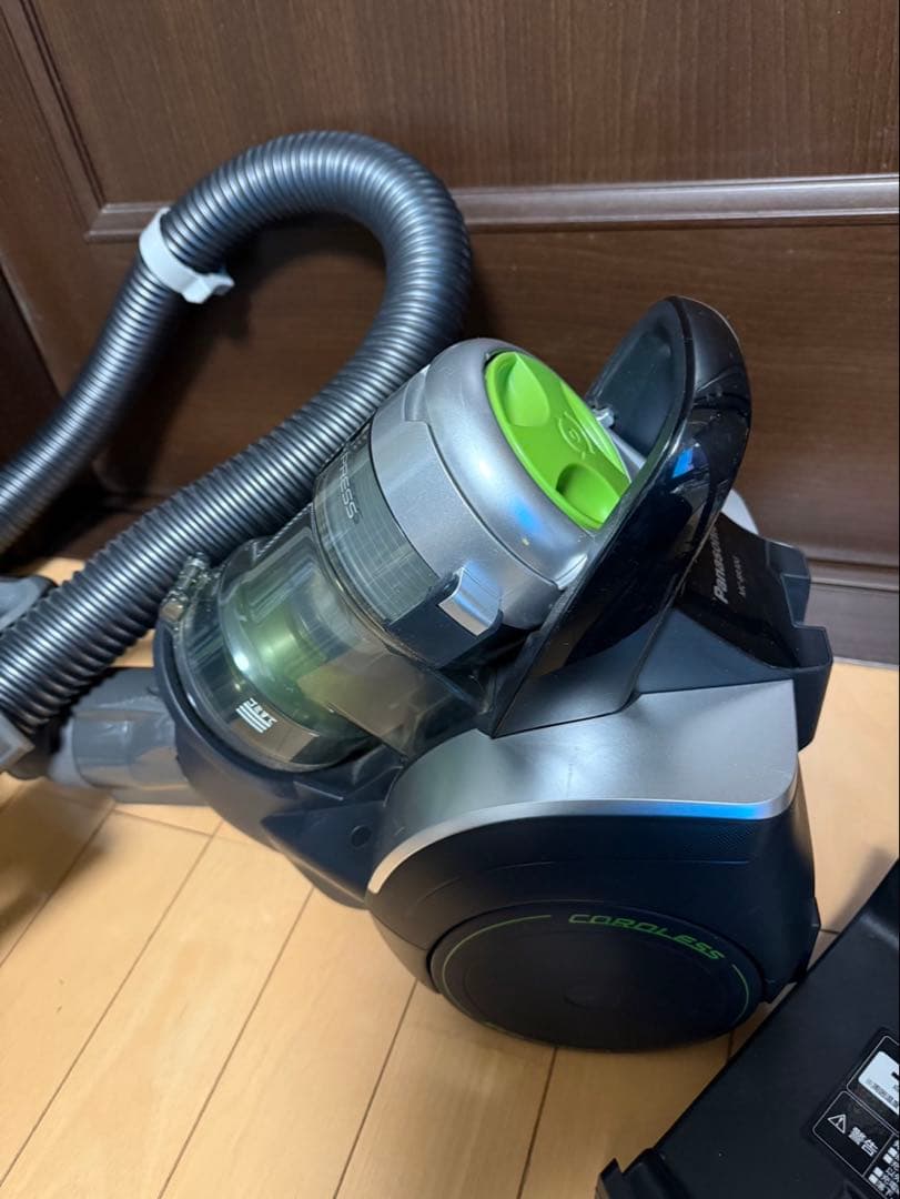 パナソニック「プチサイクロン MC-BR30G」充電式掃除機2014年製