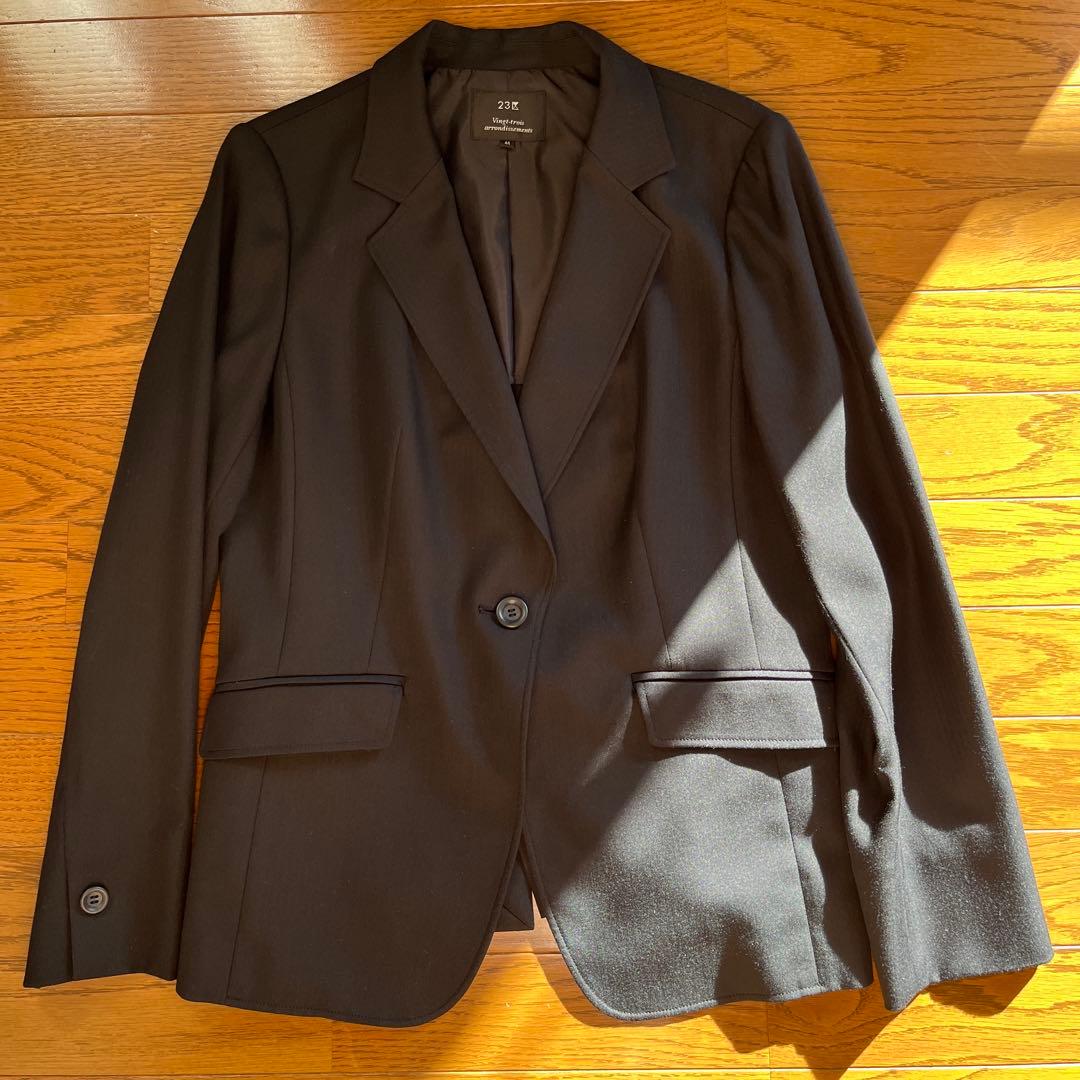 23区レディース　ビジネススーツ　44サイズ