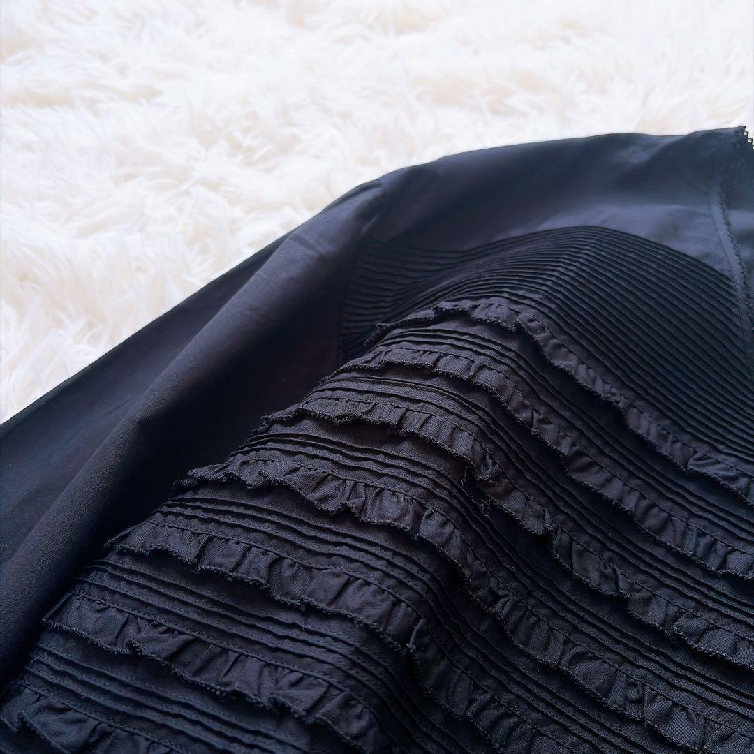 カネコイサオ　kaneko isao ピコフリルノーカラーブラウス　ベルト付　黒