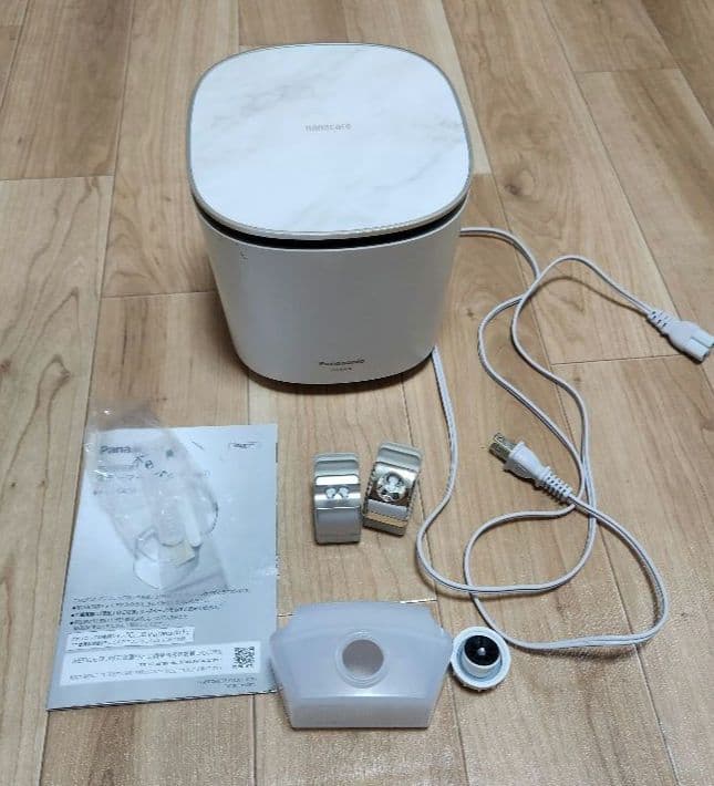 【ゆきちゃん】panasonic ナノケア スチーマー EH-SA0B