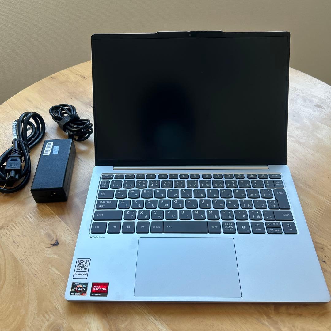 超軽量13.3 Lenovo IdeaPad Slim5 Light Gen10