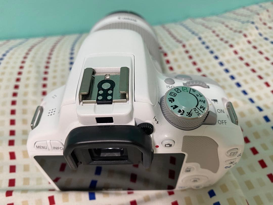 デジタルカメラ EOS KISS X7