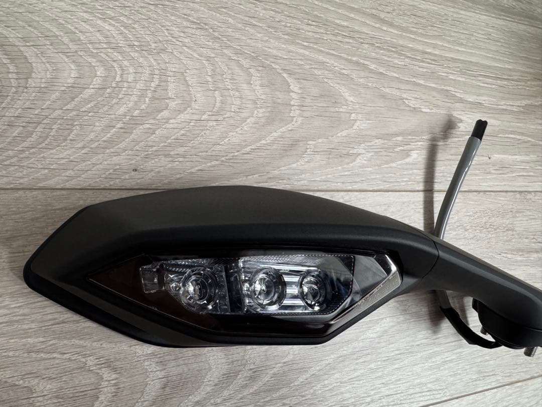 ヤマハ　YZF-R1 純正ミラー　右側