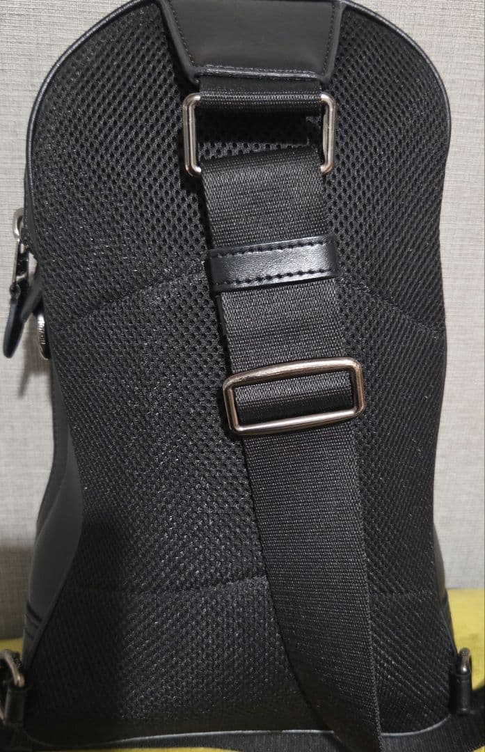 COACH ボディバッグ ベージュ/黒