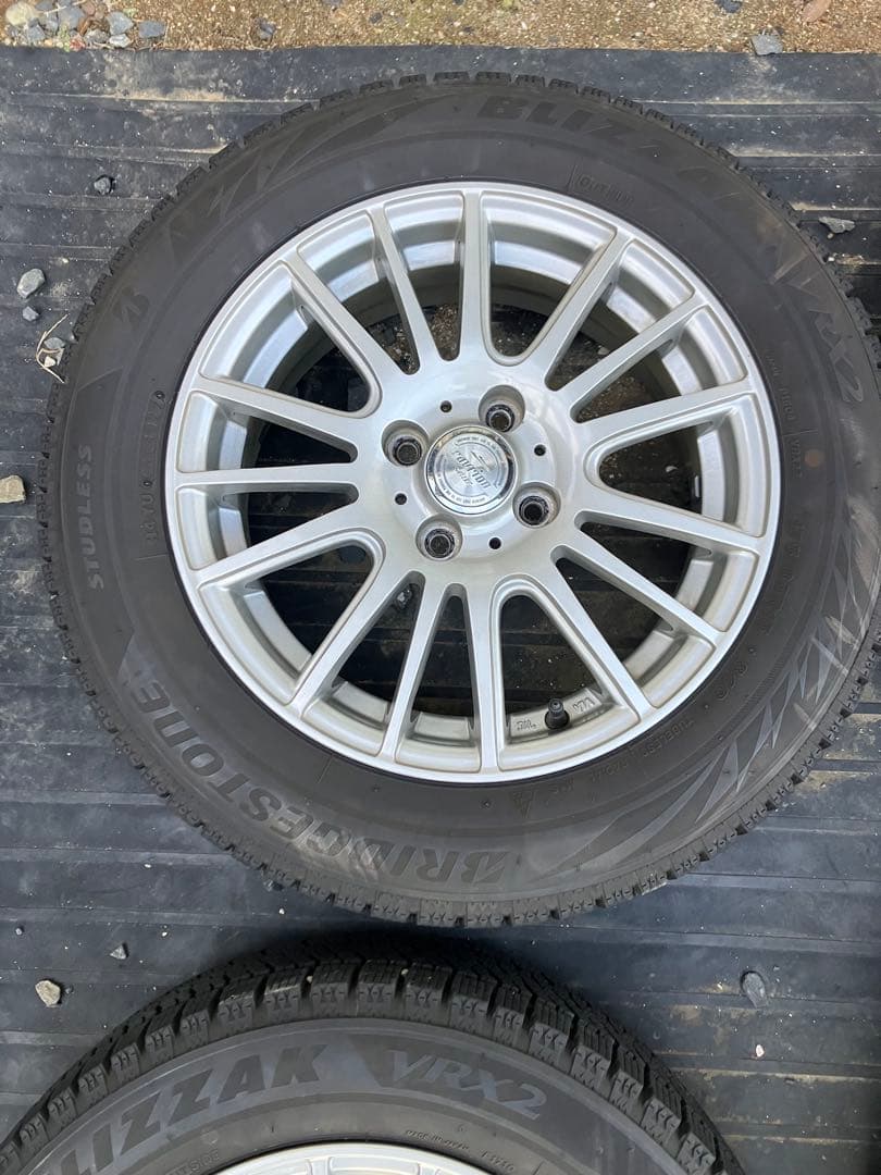 (2065) 22年製スタッドレスタイヤ社外アルミホイール付き2本②