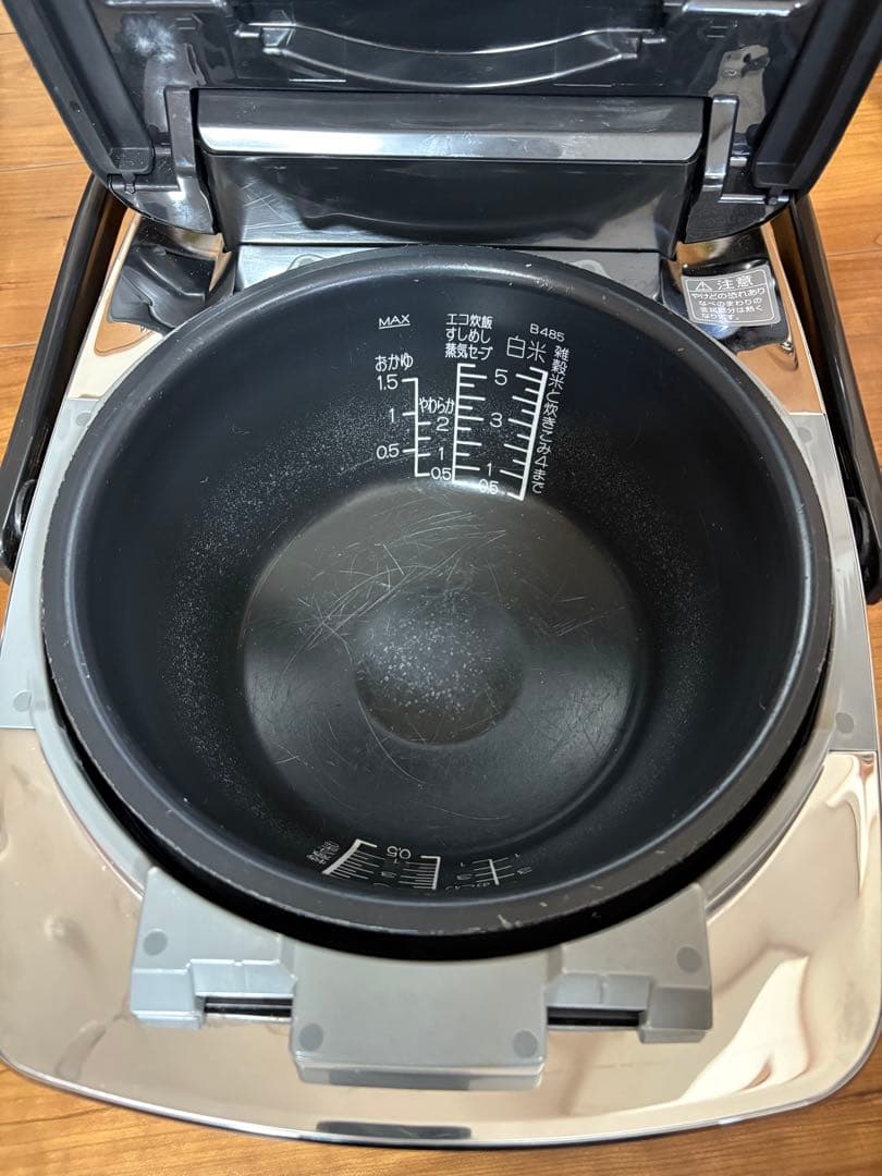 【値下げ】象印　南部鉄器　極め羽釜　 炊飯器 NW-AS10 ブラック