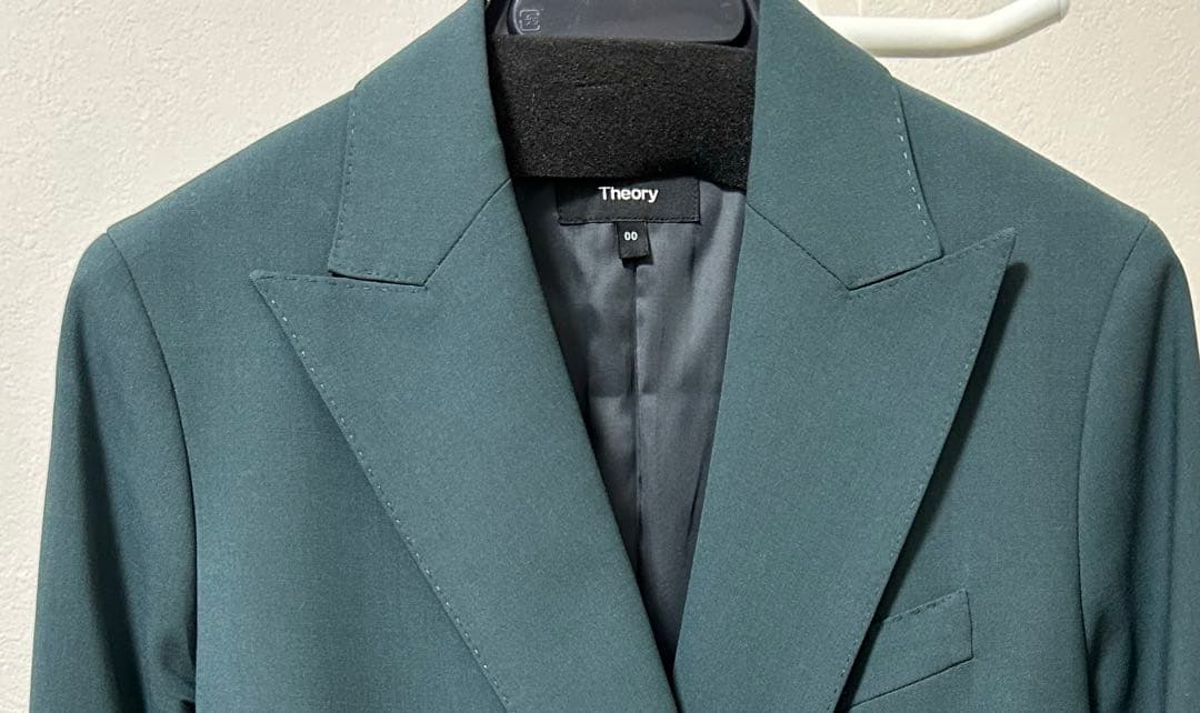 セオリー　レディーステーラドダブルジャケット　パンツスーツ　00X 3号サイズ