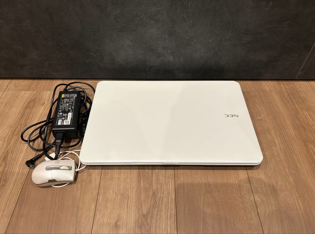 NEC LaVie ノートパソコン PC-LS150ES1KW ホワイト