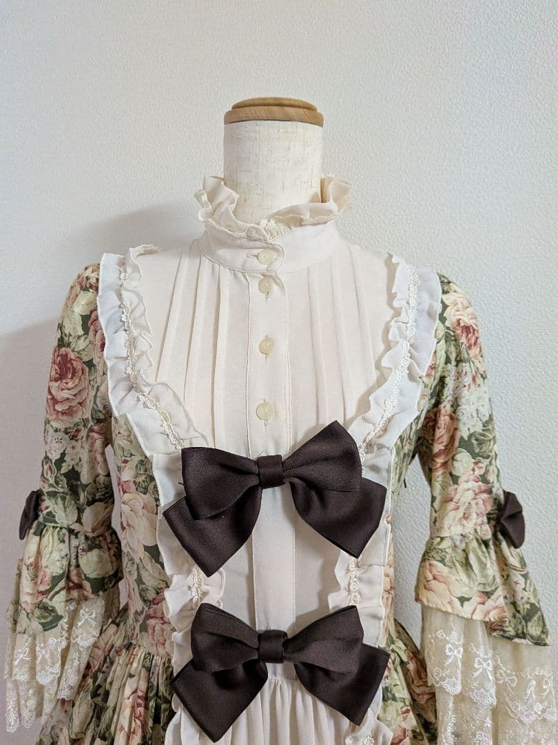 ス*ラ様 Innocent World アンティークドールドレス ファヌエル グ