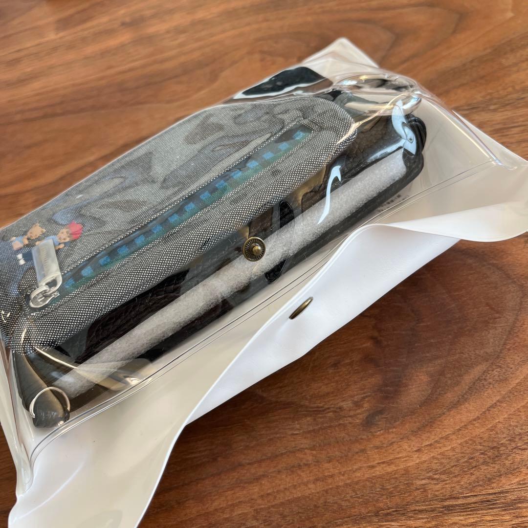 ファミリア　ajew（エジュー）　マルチ対応サイズ（M）　黒