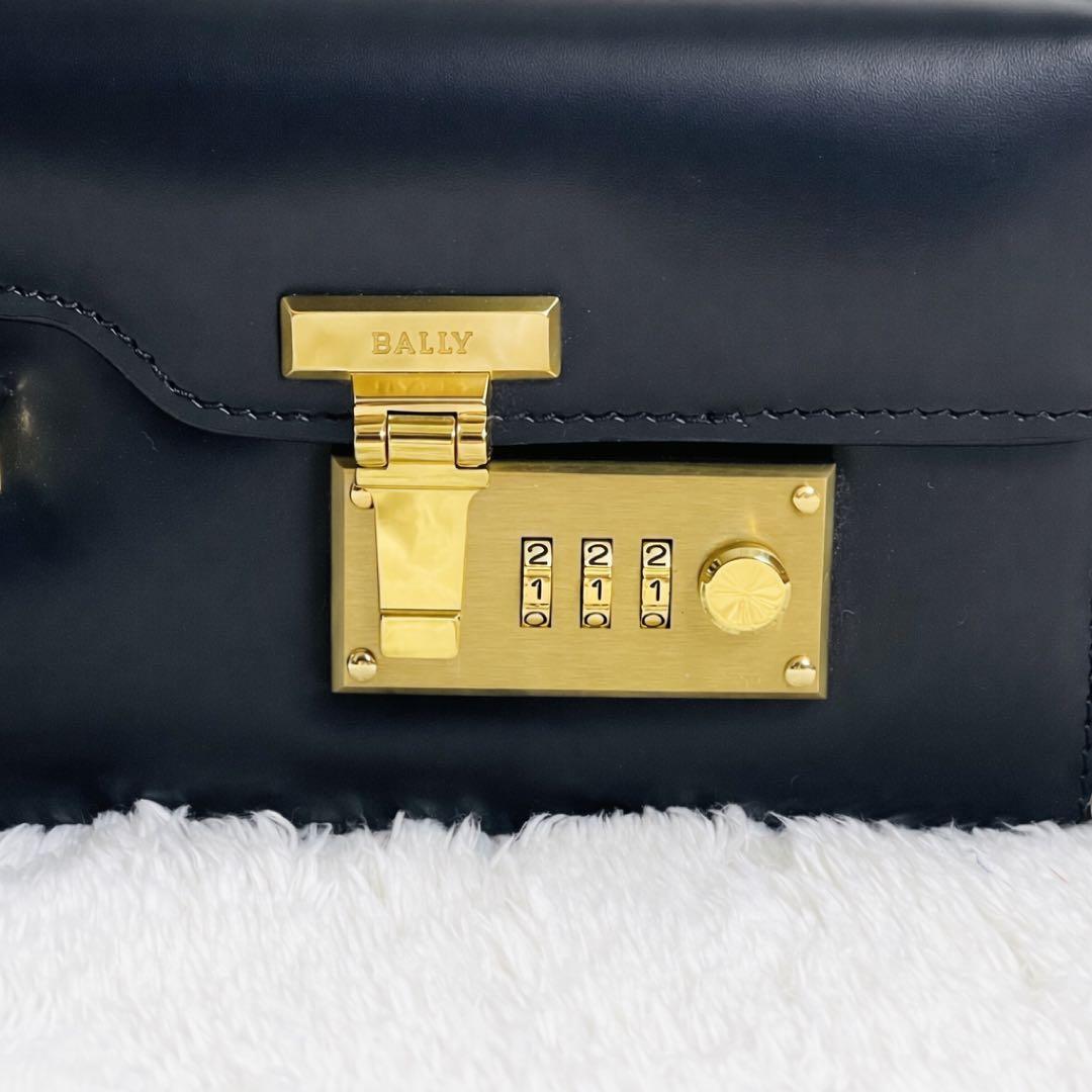 極美品 BALLY バリー ビジネスバッグ ダイヤルロック レザー ブラック