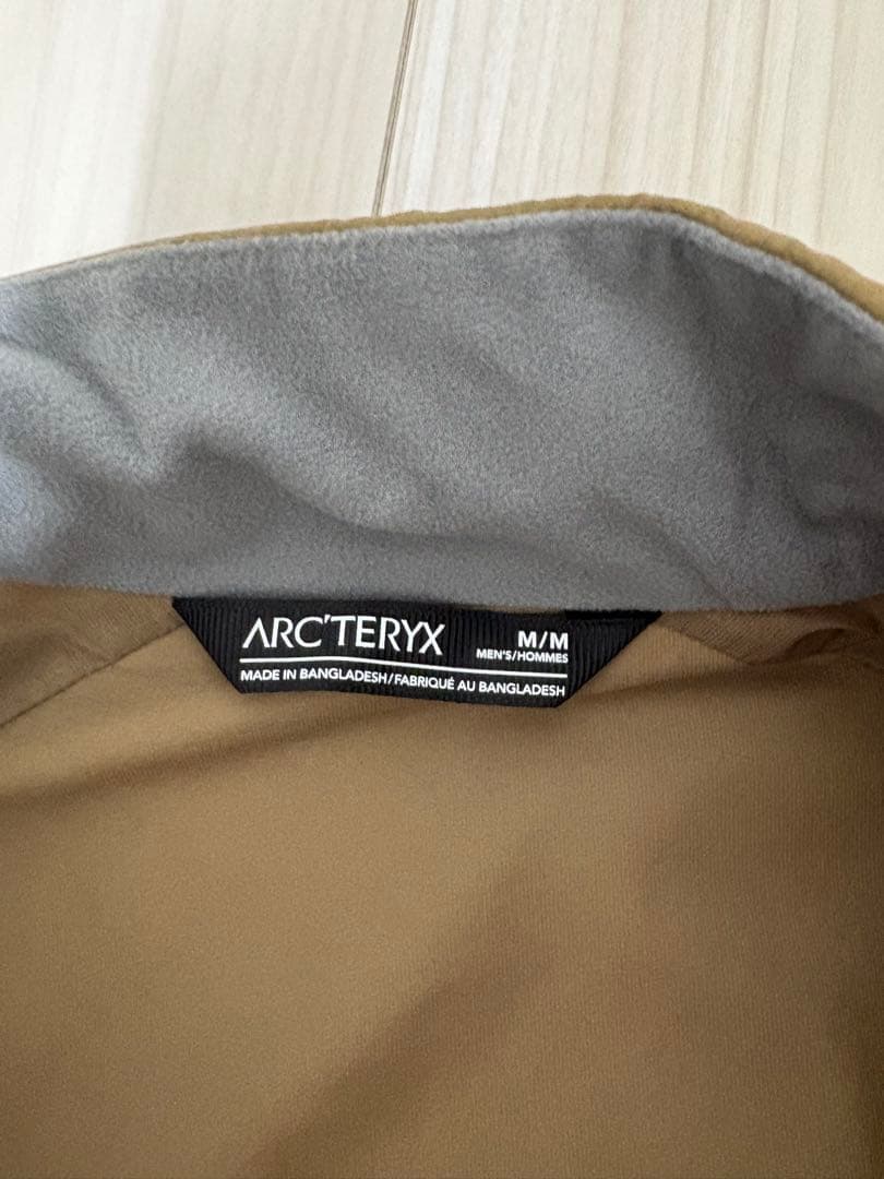 アークテリクス　ATOM ジャケット