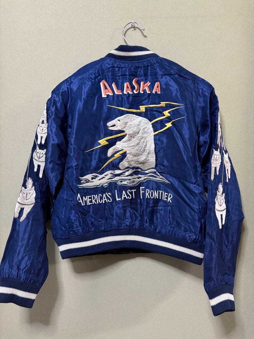 BEAMSBOY×東洋エンタープライズリバーシブルスカジャン。