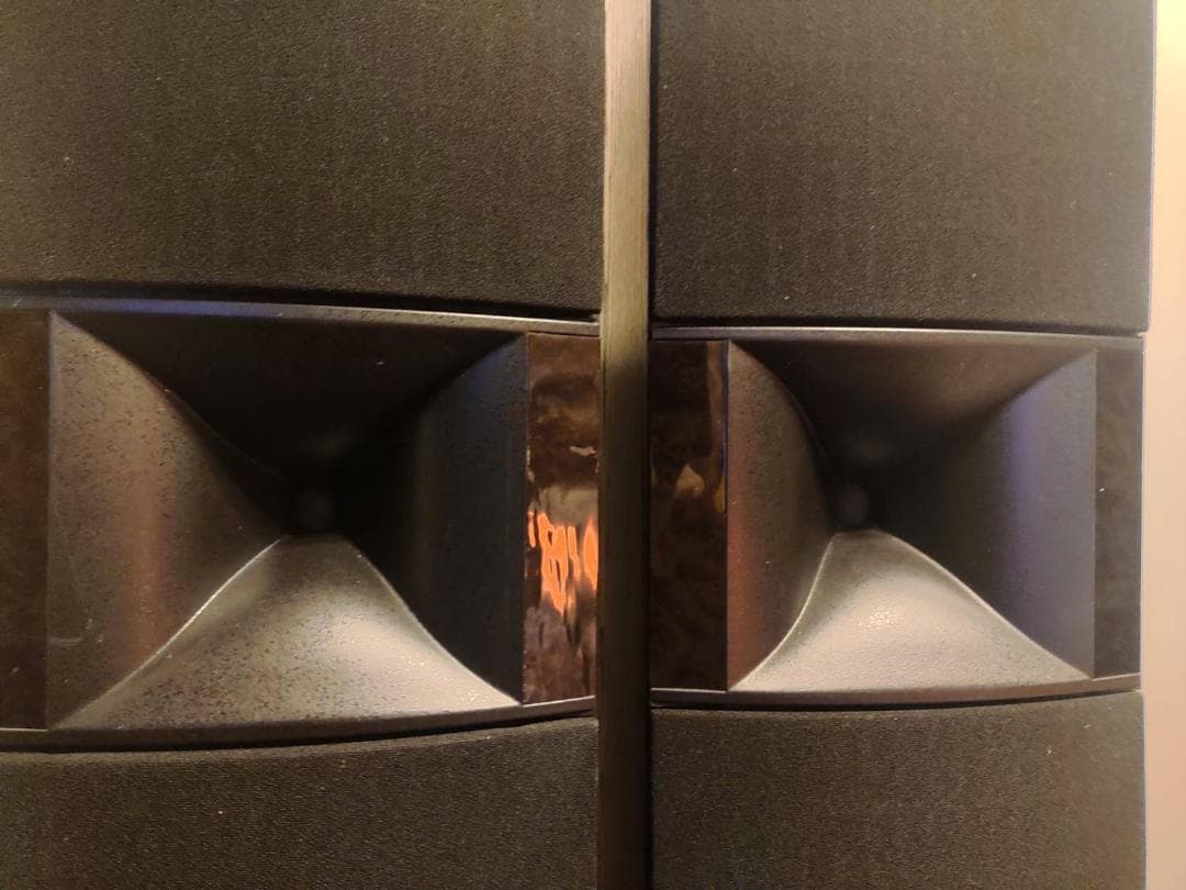 完動美品　【左1本】　JBL SVA1600 ホーン型スピーカー　（右別売）