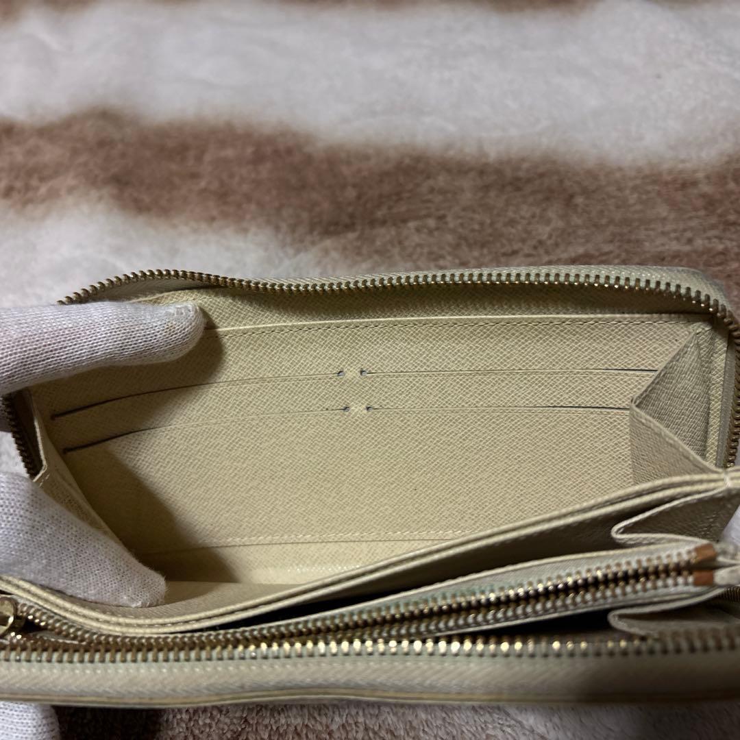 【pom ppp ページ】LOUIS VUITTON ダミエ ホワイト