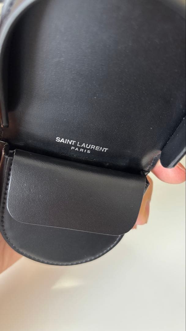 もりかん様【超美品】SAINT LAURENT 黒レザーケース