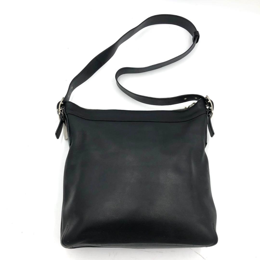 コーチ ショルダーバッグ ブラック 黒 レザー 革 斜め掛け A4収納可