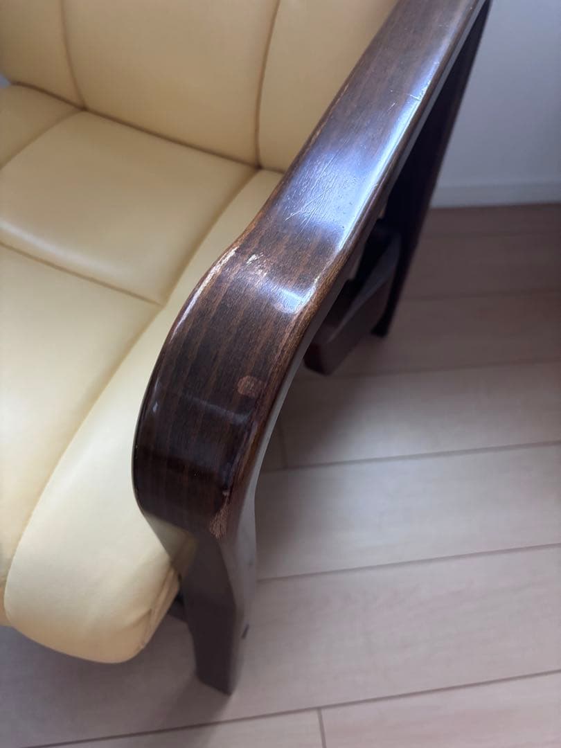 みとこんどりあ冨士ファニチア Comodo リクライニングチェア 12万